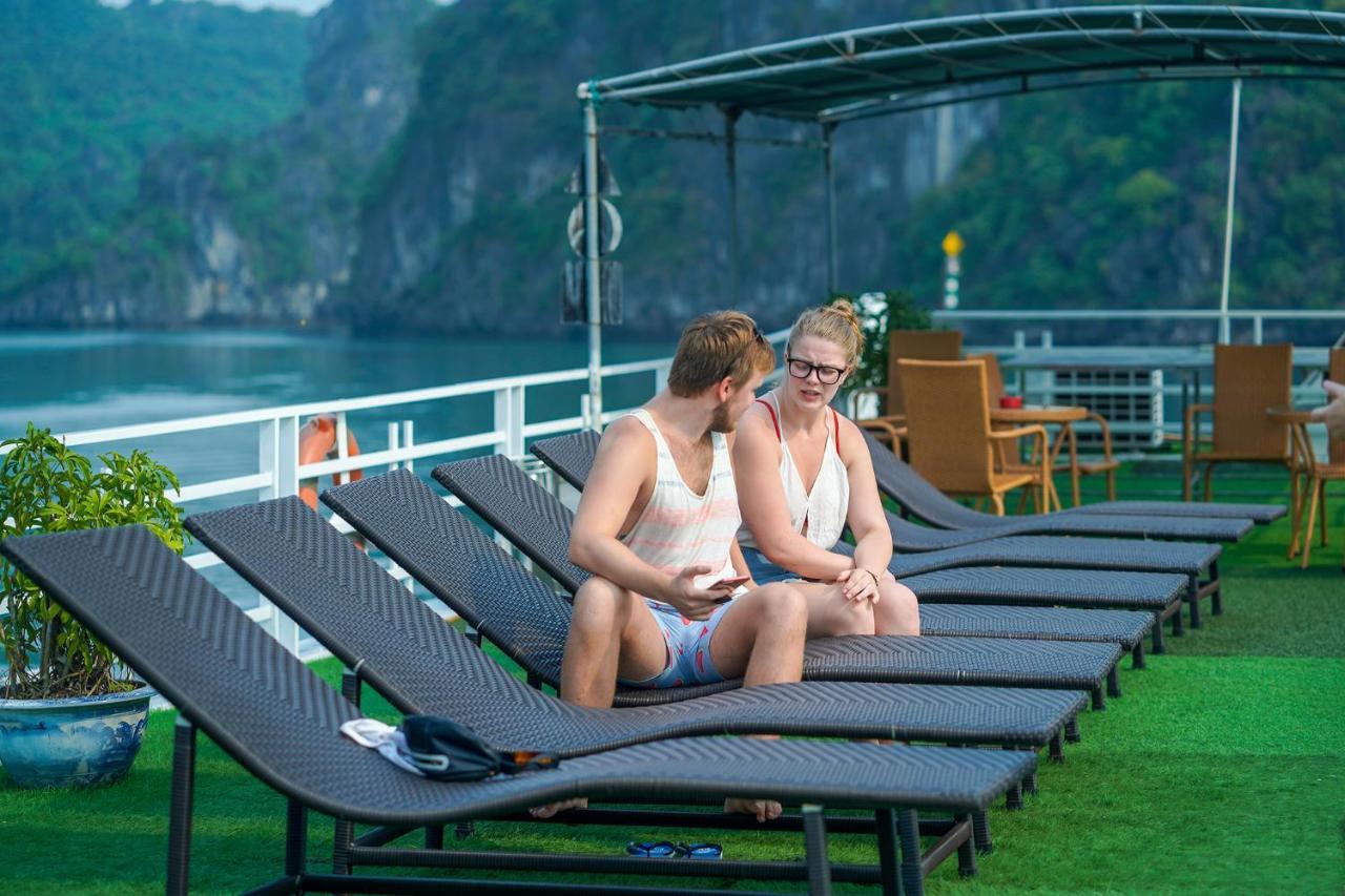 Hotel Halong Fantasea Cruise Ha Long Esterno foto