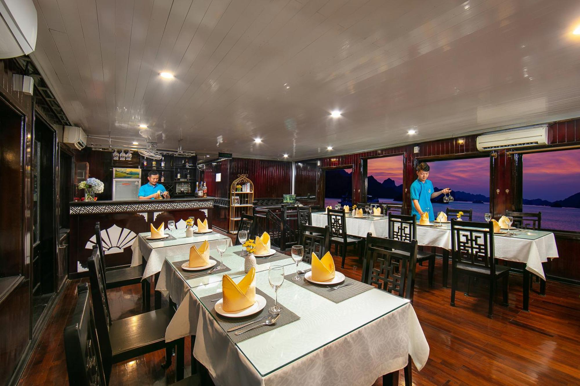 Hotel Halong Fantasea Cruise Ha Long Esterno foto