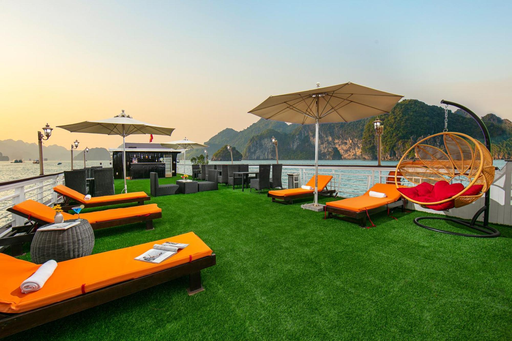 Hotel Halong Fantasea Cruise Ha Long Esterno foto