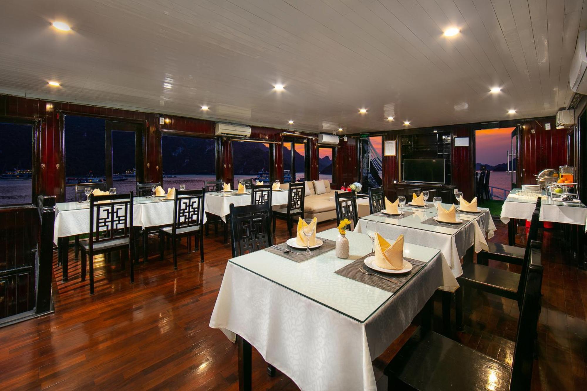 Hotel Halong Fantasea Cruise Ha Long Esterno foto