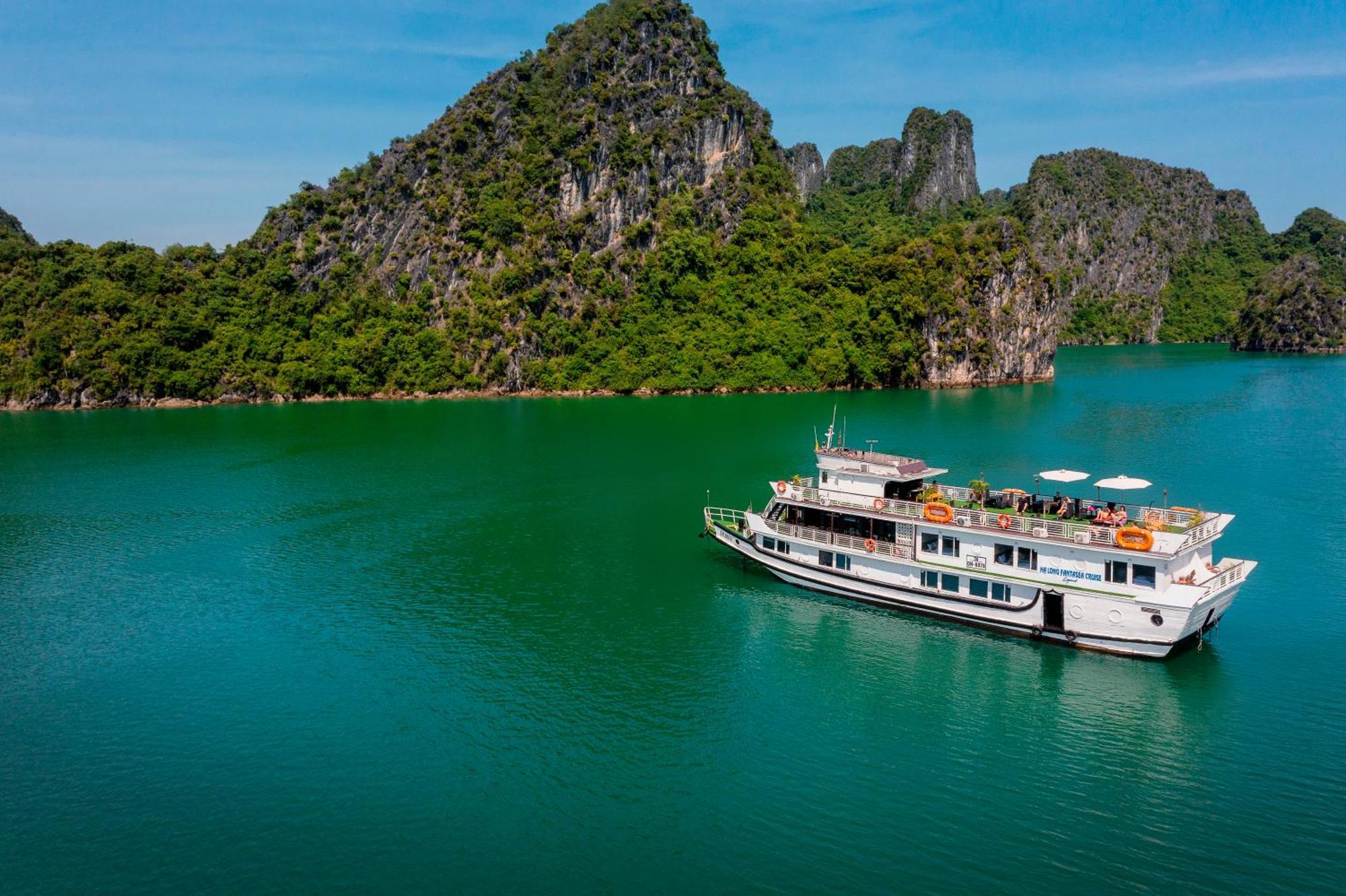 Hotel Halong Fantasea Cruise Ha Long Esterno foto