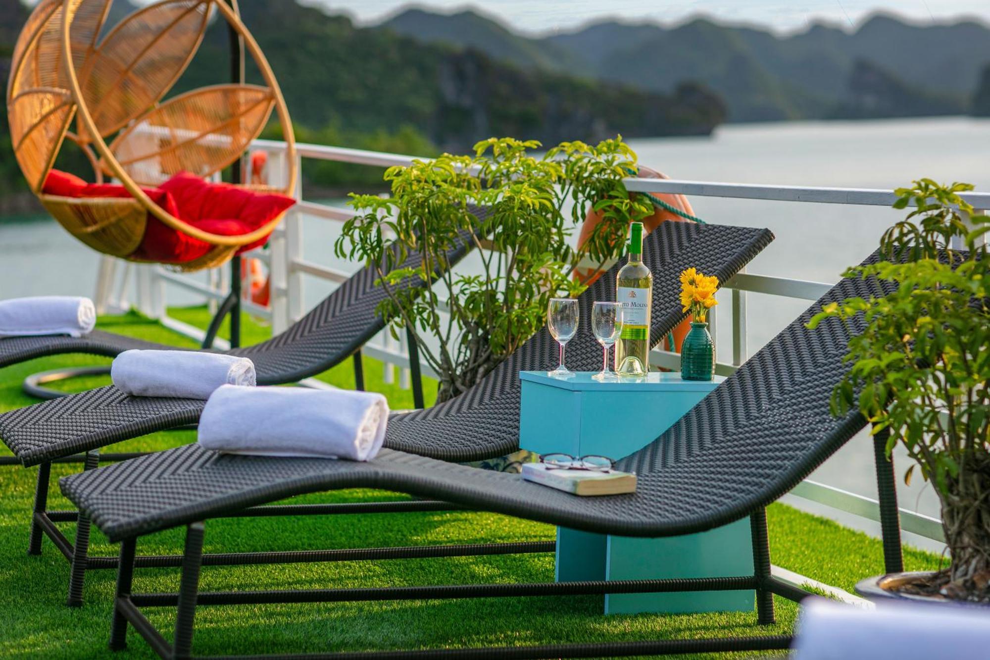 Hotel Halong Fantasea Cruise Ha Long Esterno foto