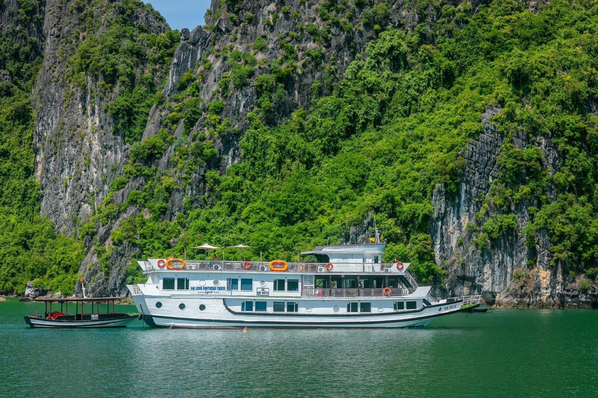 Hotel Halong Fantasea Cruise Ha Long Esterno foto