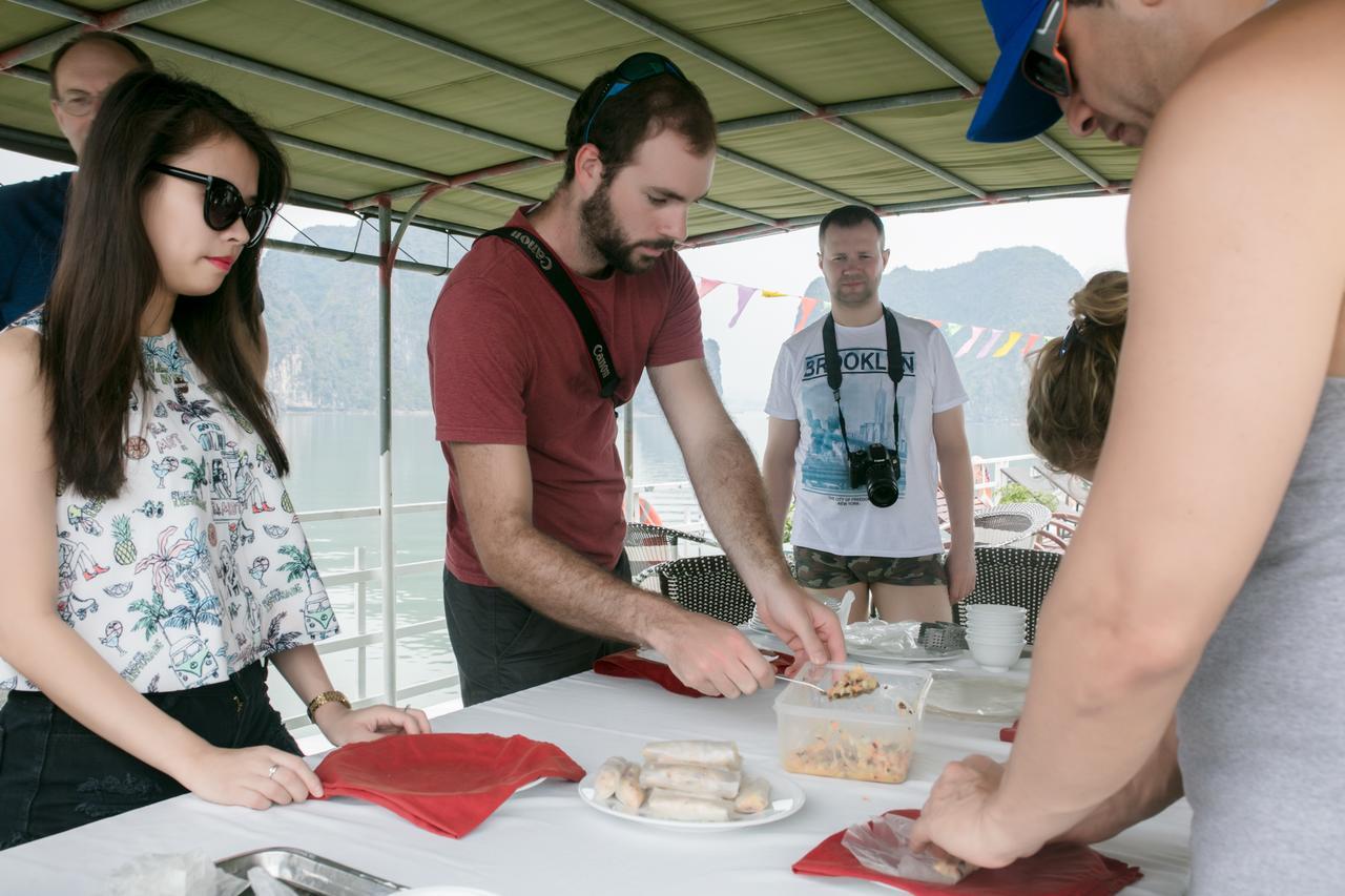 Hotel Halong Fantasea Cruise Ha Long Esterno foto