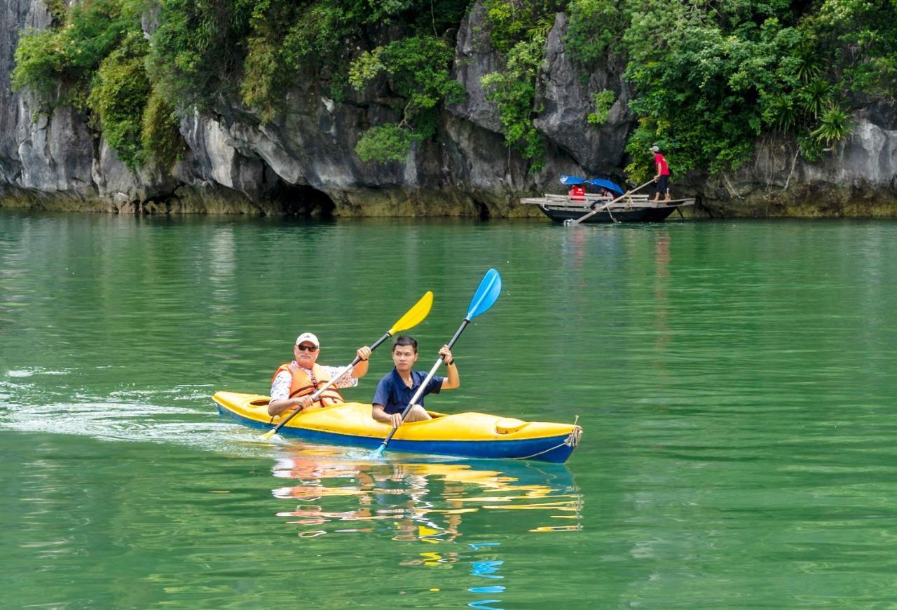 Hotel Halong Fantasea Cruise Ha Long Esterno foto