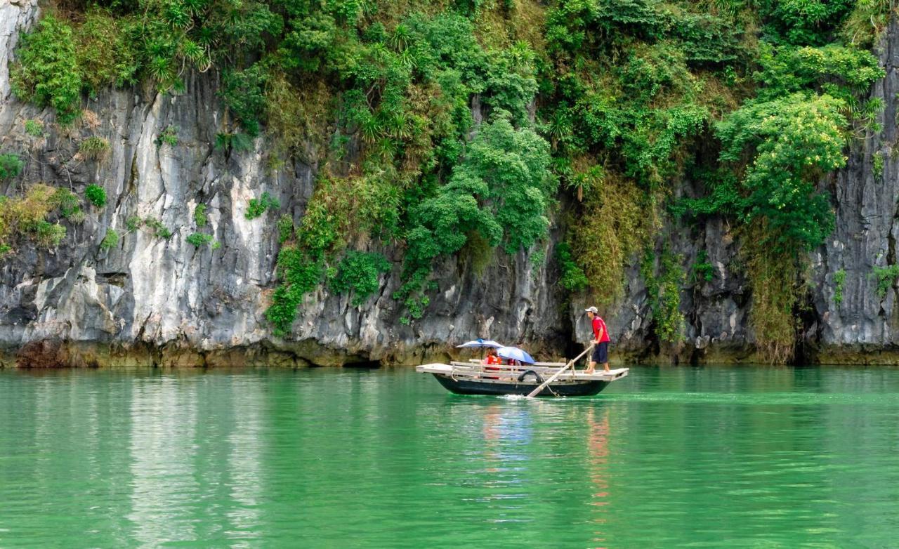 Hotel Halong Fantasea Cruise Ha Long Esterno foto